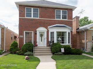 3712 N Paris Ave, Chicago, IL