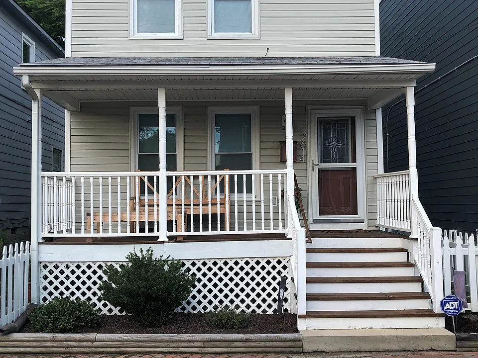 2614 P St