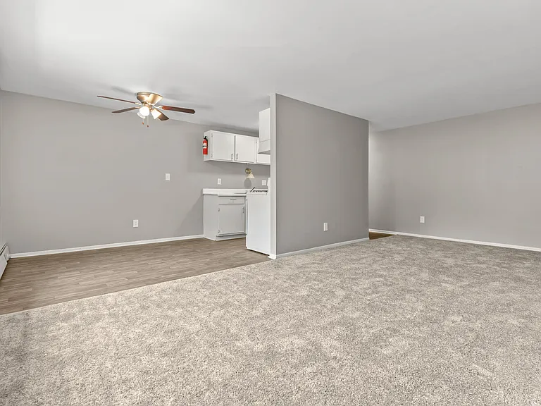 Country Meadows Apartments — Photo 15