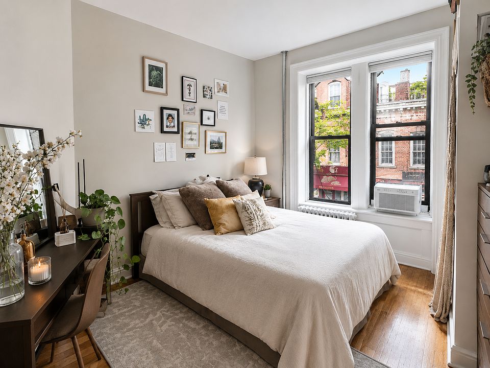 1st image of 259 Bleecker St APT 4