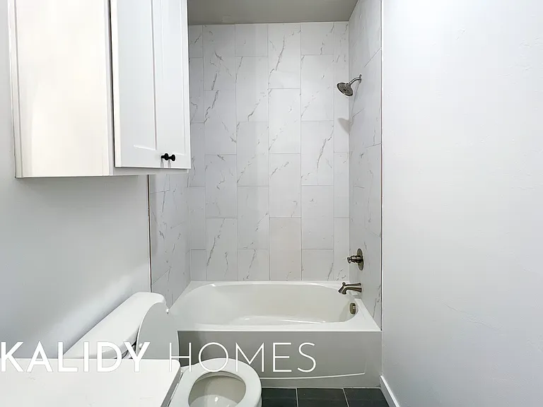 12504 SW 12th St — Photo 16