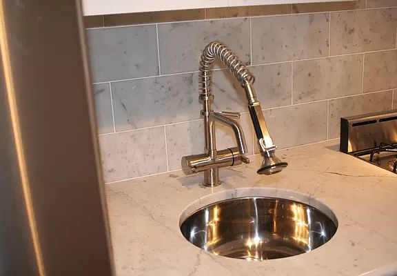 4th image of 433 W 34th St APT 4-E