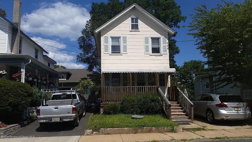 2nd image of 27 Myrtle Ave