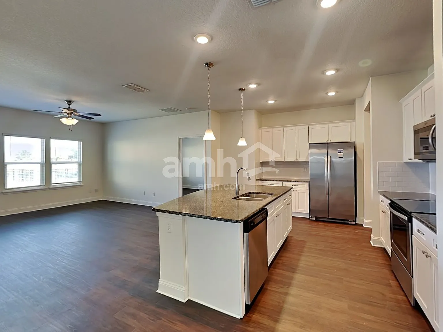 4 bed, 3.0 bath, 2193 sqft, $2,575 — Photo 2