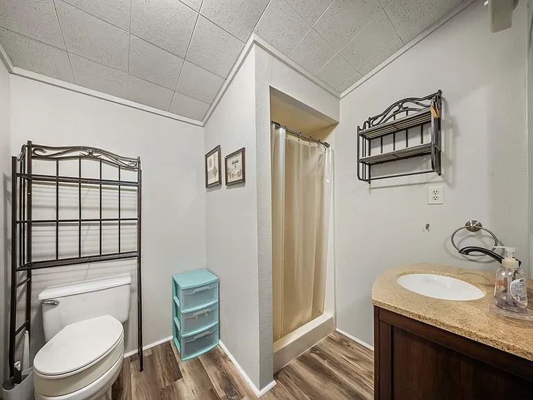 7264 State Highway 190 E — Photo 15