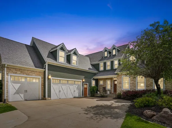 5529 Judge Rd, Bettendorf, IA 52722
