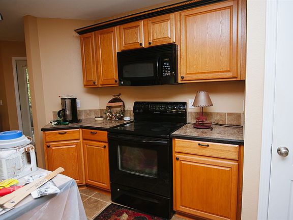 4th image of 3224 E 2nd Ave