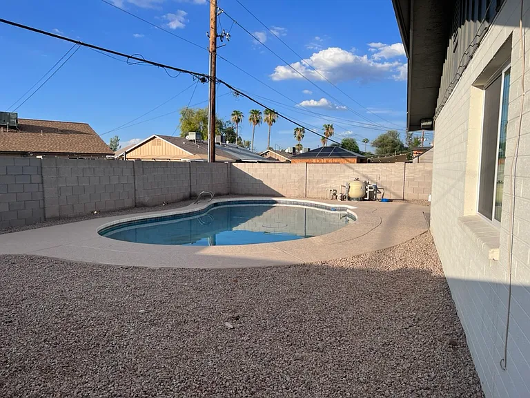 1322 E Broadmor Dr — Photo 23