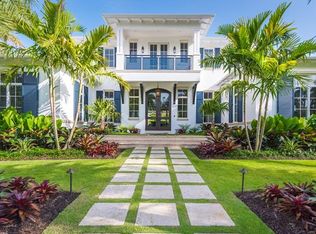 264 10th Ave S, Naples, FL 34102