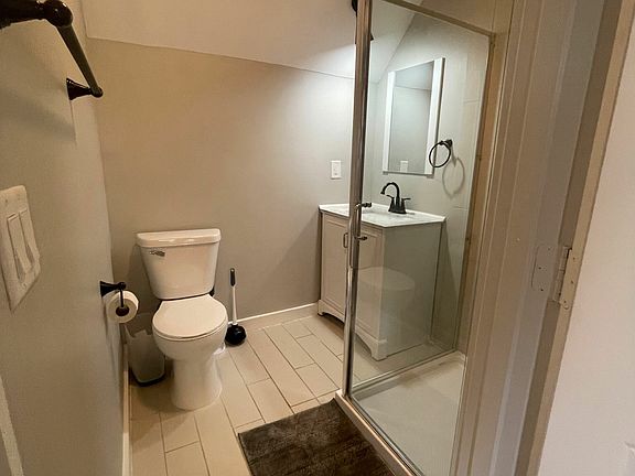 5th image of 230 N Randolph St #1