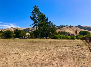 17785 Corral Del Cielo Rd, Salinas, CA 93908