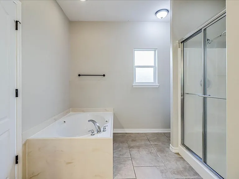 5810 Aava — Photo 34