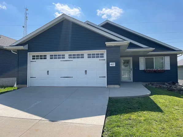 407 Moose Dr NW, Cedar Rapids, IA 52405