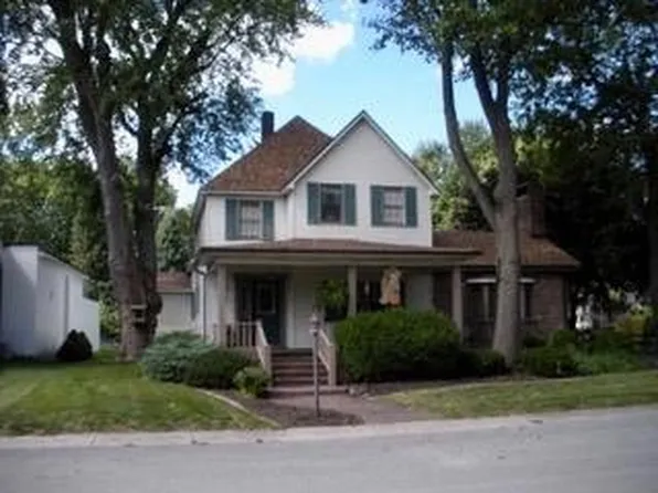 311 N Main St, Wanatah, IN 46390