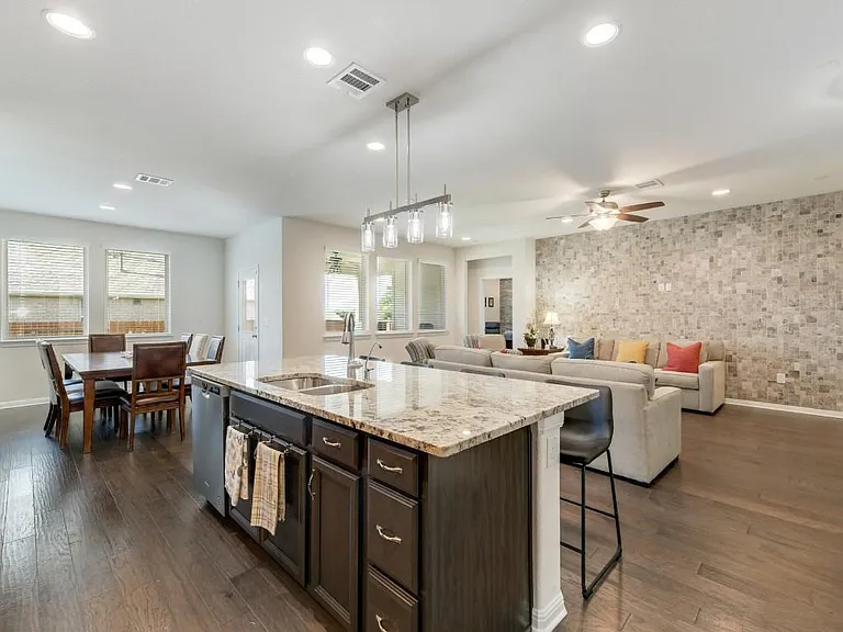 4505 Arques Ave — Photo 4