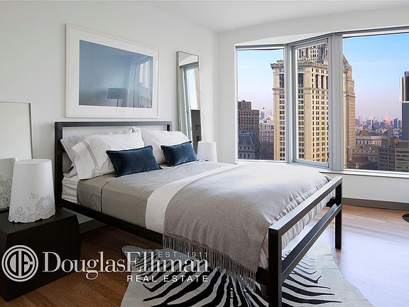 3rd image of 8 Spruce St APT 35R