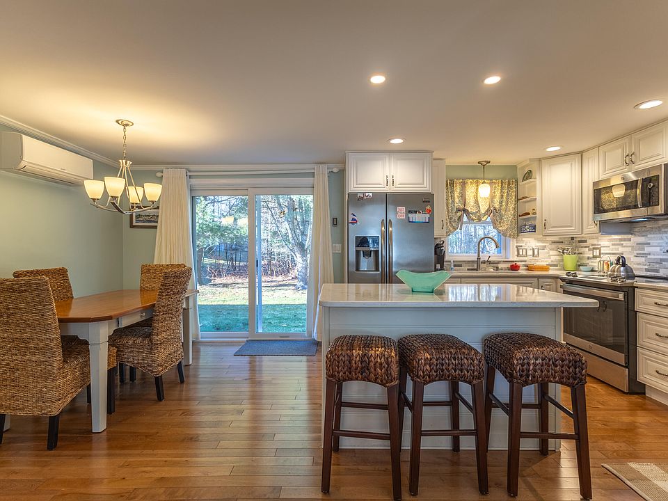 197 FLINTLOCK VILLAGE Road UNIT 2, Wells, ME 04090 Zillow