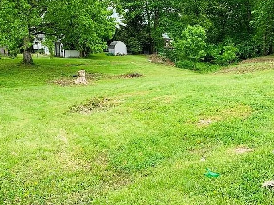 2nd image of 4013 13th Ave