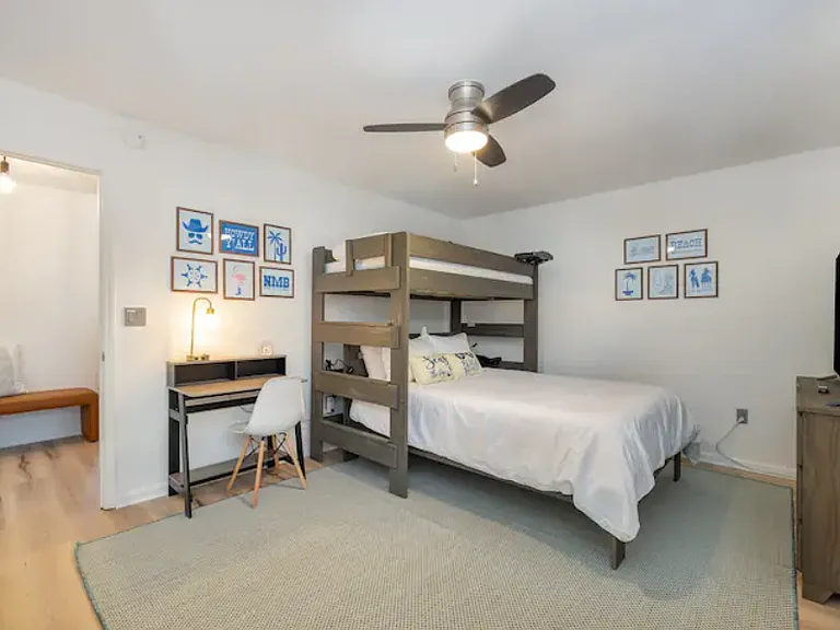 1909 Edge Dr #B — Photo 18