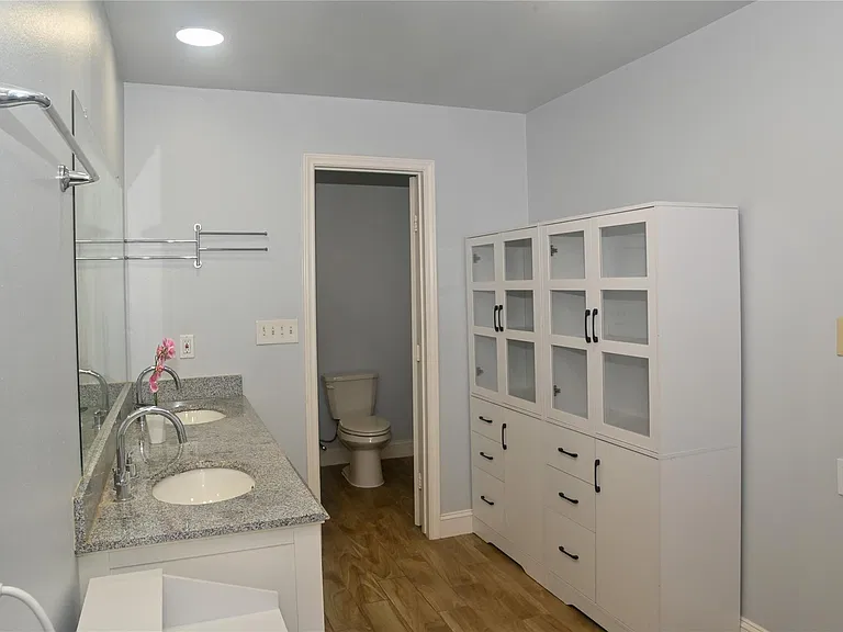 5254 N Braeswood Blvd — Photo 30