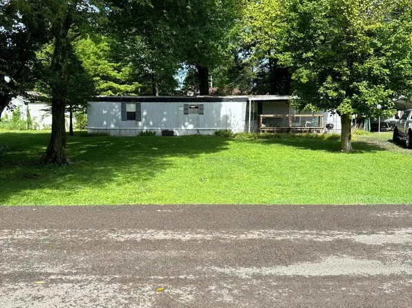 227 N Reelfoot Ave, Hornbeak, TN 38232