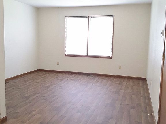 2nd image of 1824 Tiffany Ct APT C