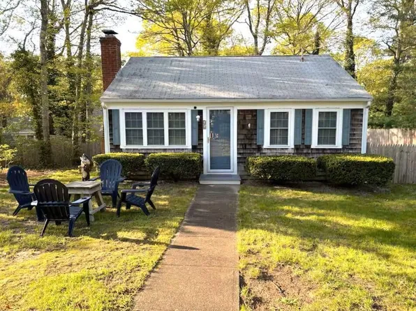 36 Old Sailors Way, South Dennis, MA 02660
