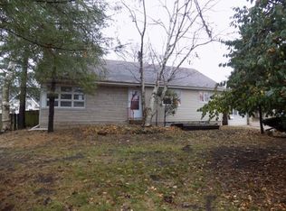 411 S Main St, Wilmington, IL 60481