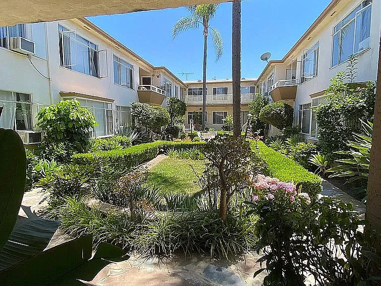 5314 Franklin Ave #8 — Photo 10