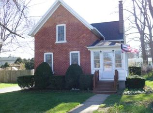 72 East St, Fairport, NY 14450