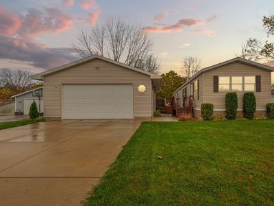 505 30th St NW, Faribault, MN, 55021