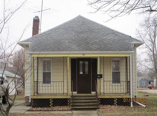 211 S State St, Pana, IL 62557