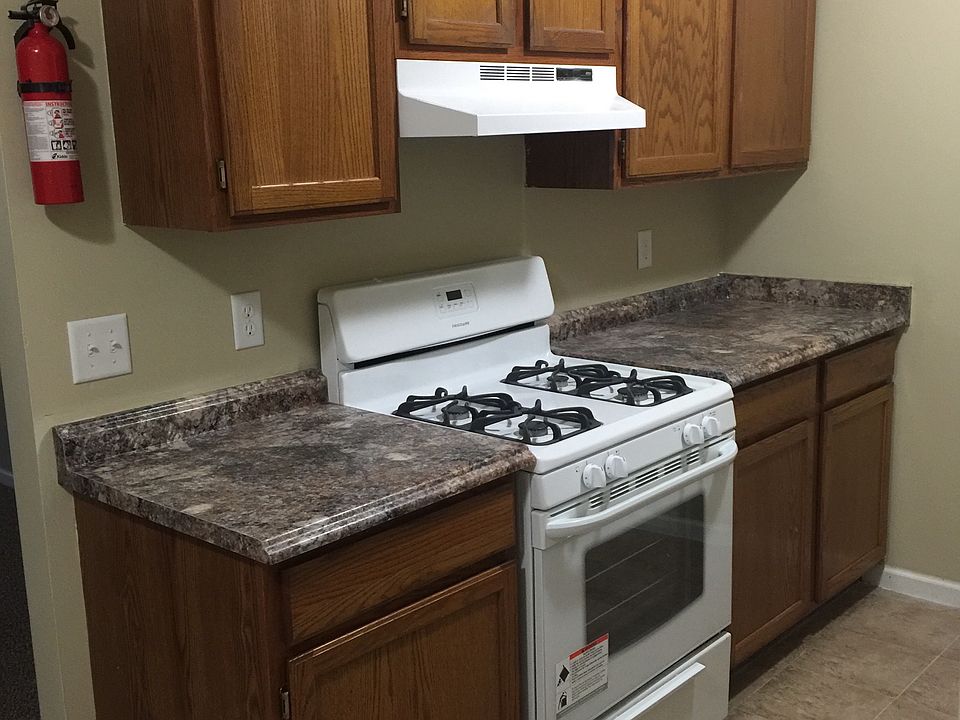 1st image of 2700 6th St