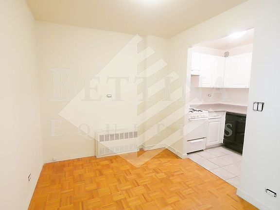 4th image of 327 E 34th St APT 3a