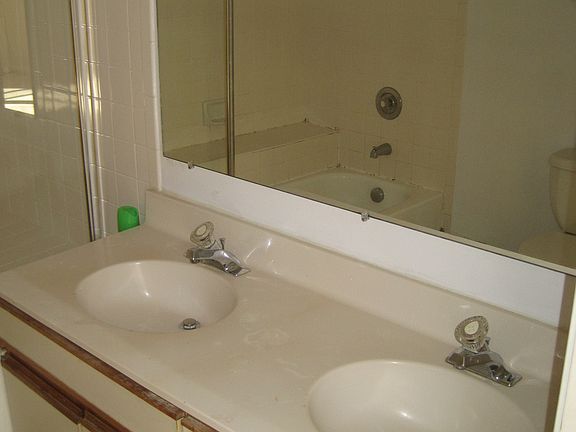 Owners bathroom 2