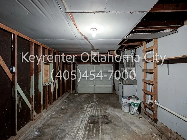 1622 W Britton Rd — Photo 37