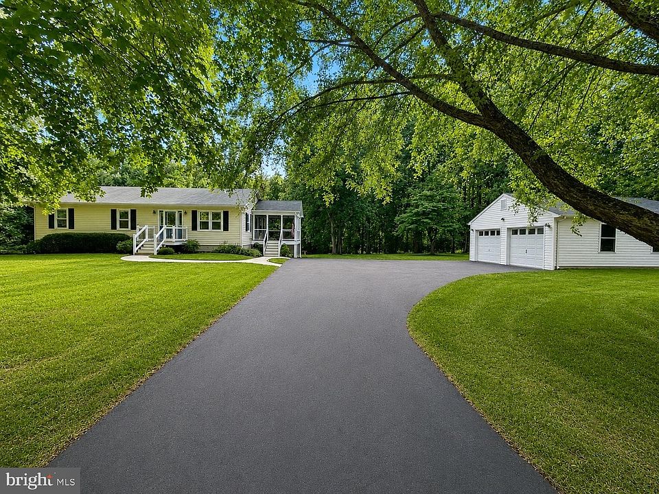 1st image of 5401 Cove View Dr