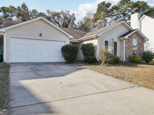 1443 Pebble Ridge Ln, Hampton, GA 30228