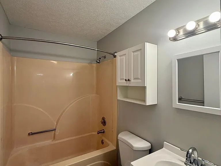 802 Old McGinley Dr — Photo 10