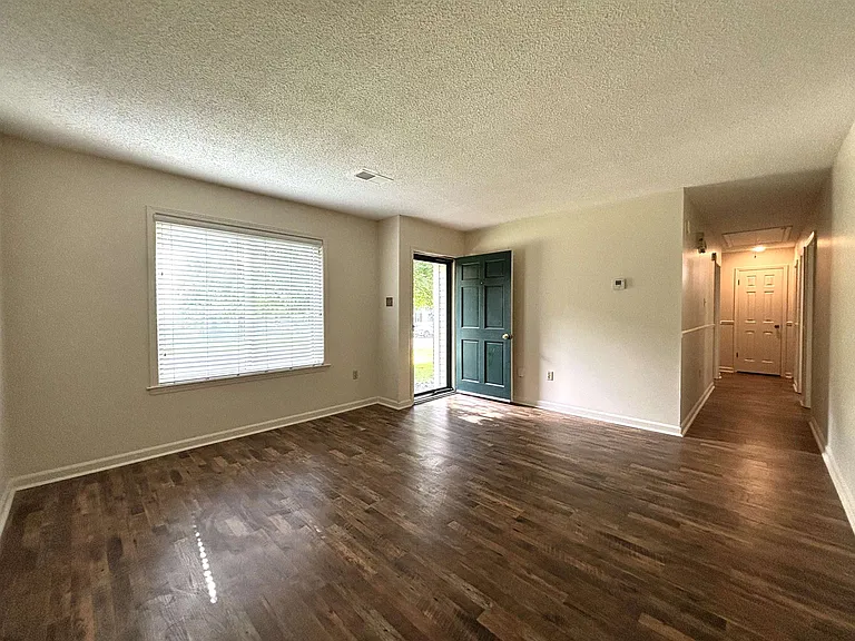1153 Verlington Dr — Photo 4