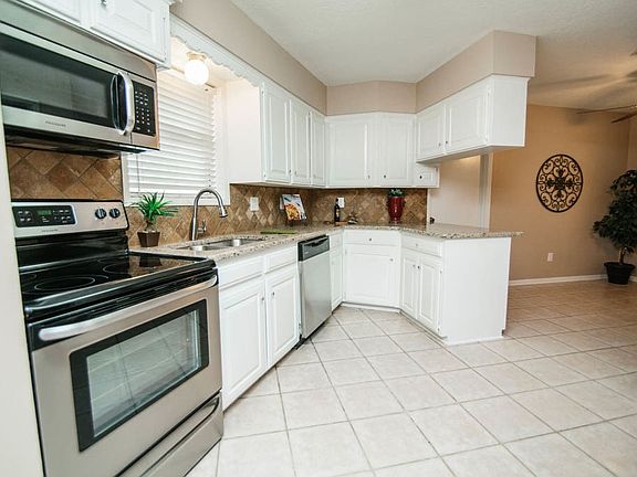 4th image of 2500 Yorktown Ct