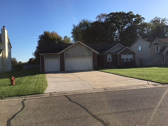 3rd image of 6069 Woodridge Ln