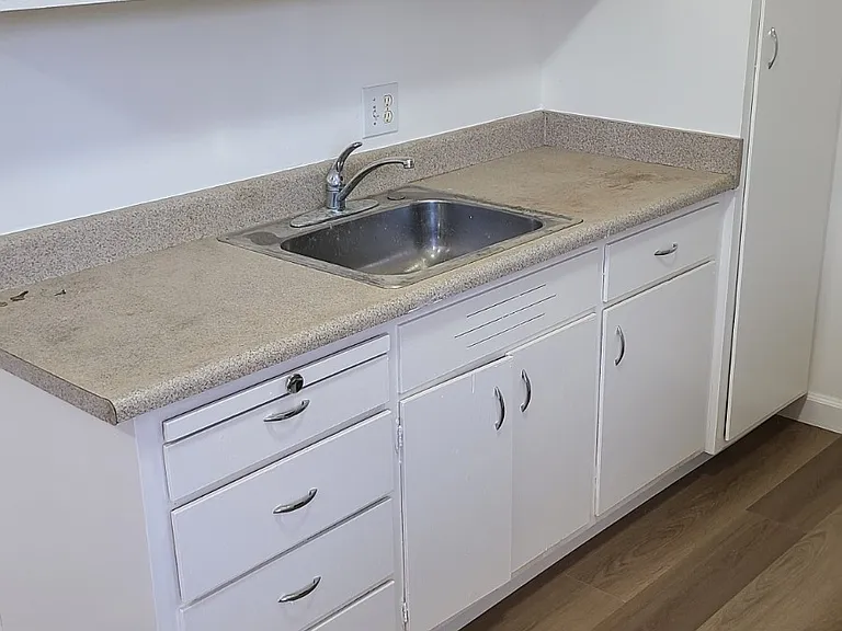 1820 Santa Clara Ave — Photo 10