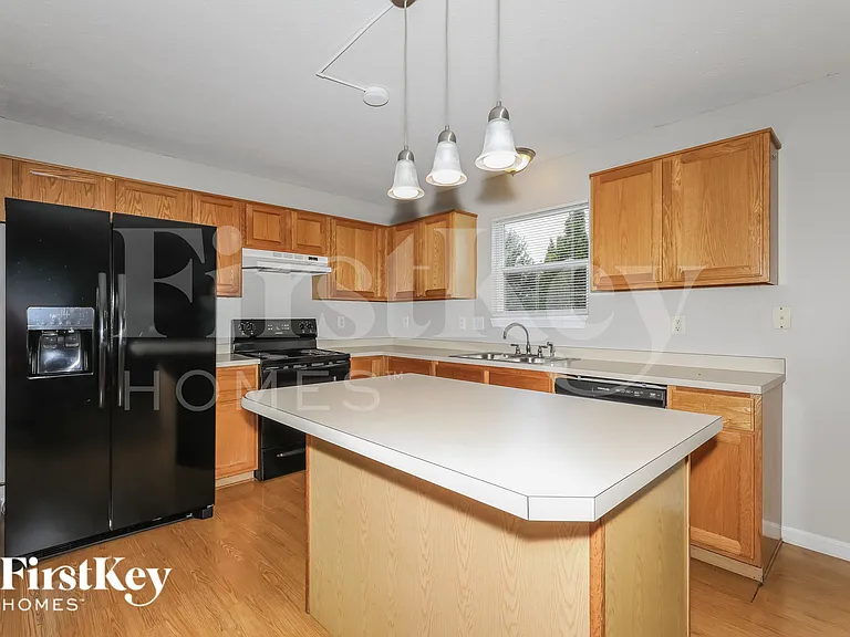 6250 Kentstone Dr — Photo 8