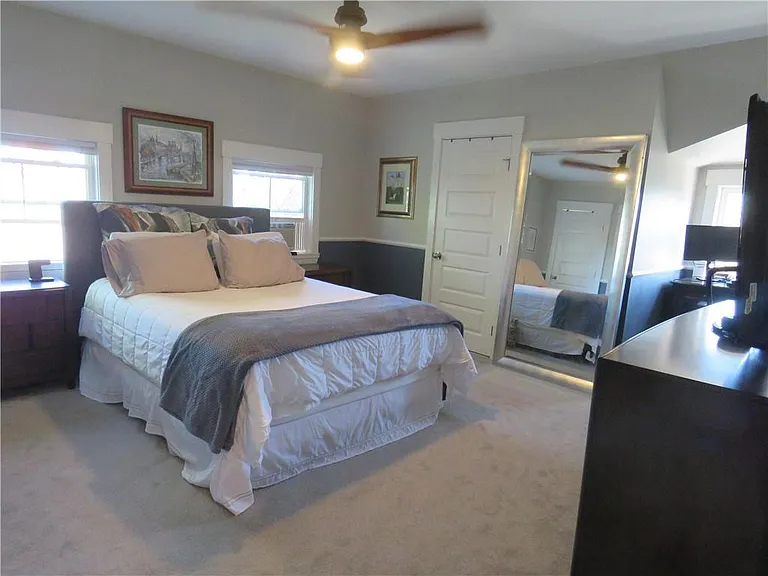 276 George St #4 — Photo 10