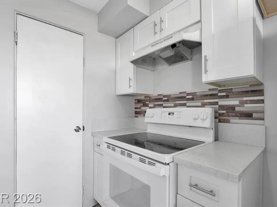 239 W Cleveland Ave #6