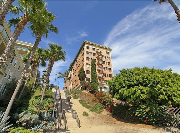 5th image of 1030 E Ocean Blvd Unit 407