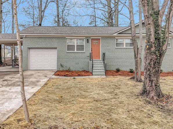 3726 Canaan Dr, Bessemer, AL 35022