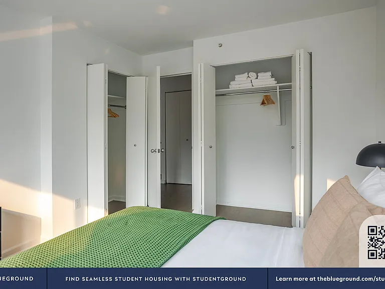 500 W 56th St #719 — Photo 16
