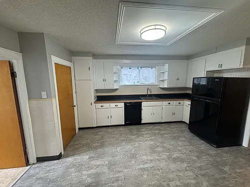 237 Barton St #1 Photo 1